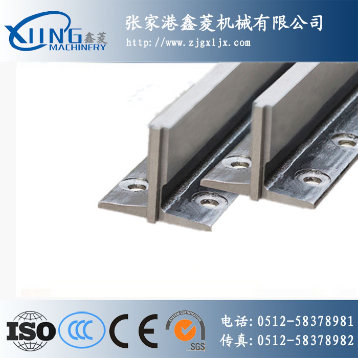 電梯軌道與支架的間距是多少？